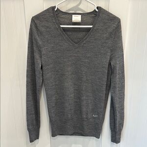 Nike Women's Gray Tour Performance V-Neck Sweater